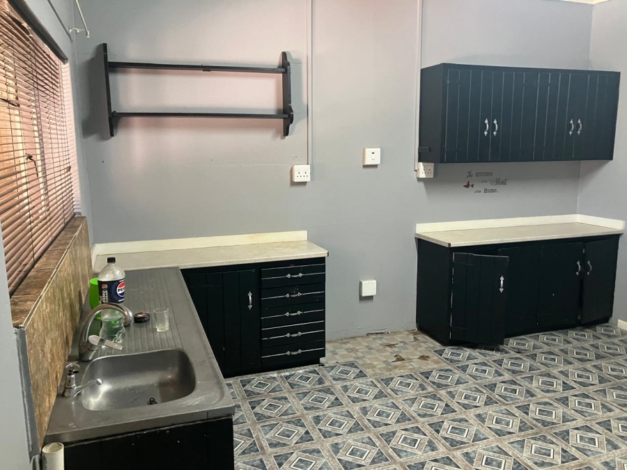 To Let 3 Bedroom Property for Rent in Retief Eastern Cape